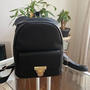 Cute mikey mouse mini bookbag!